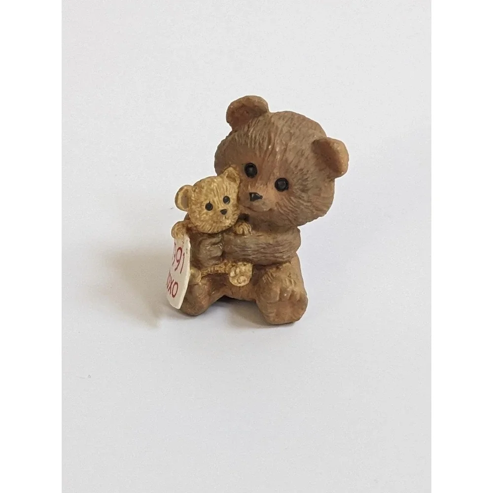 Vintage Hallmark 1991 Bear Figurine XOXO Miniature Teddy Valentine's Day‎ Figure
